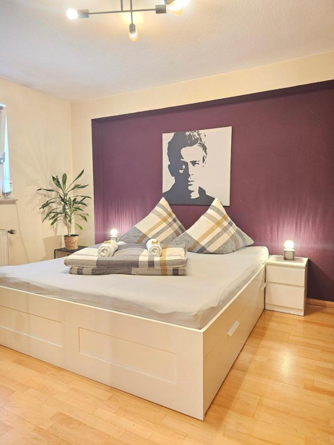Doppelzimmer 1 I Geteiltes Bad & Kueche I Mit Dem Zug Nur 4 Min Bis Zum Hauptbahnhof Friburgo in Brisgovia Esterno foto
