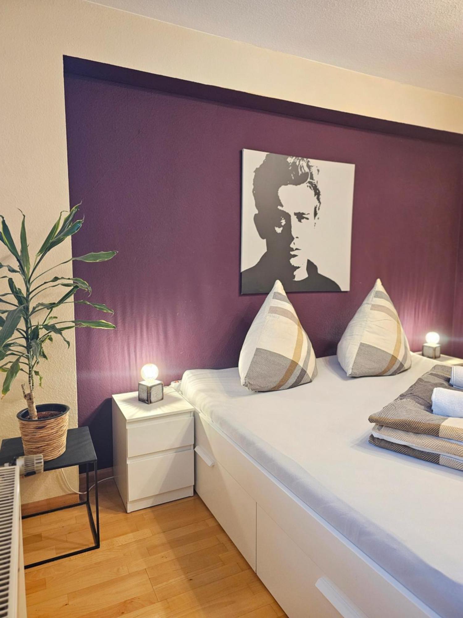 Doppelzimmer 1 I Geteiltes Bad & Kueche I Mit Dem Zug Nur 4 Min Bis Zum Hauptbahnhof Friburgo in Brisgovia Esterno foto